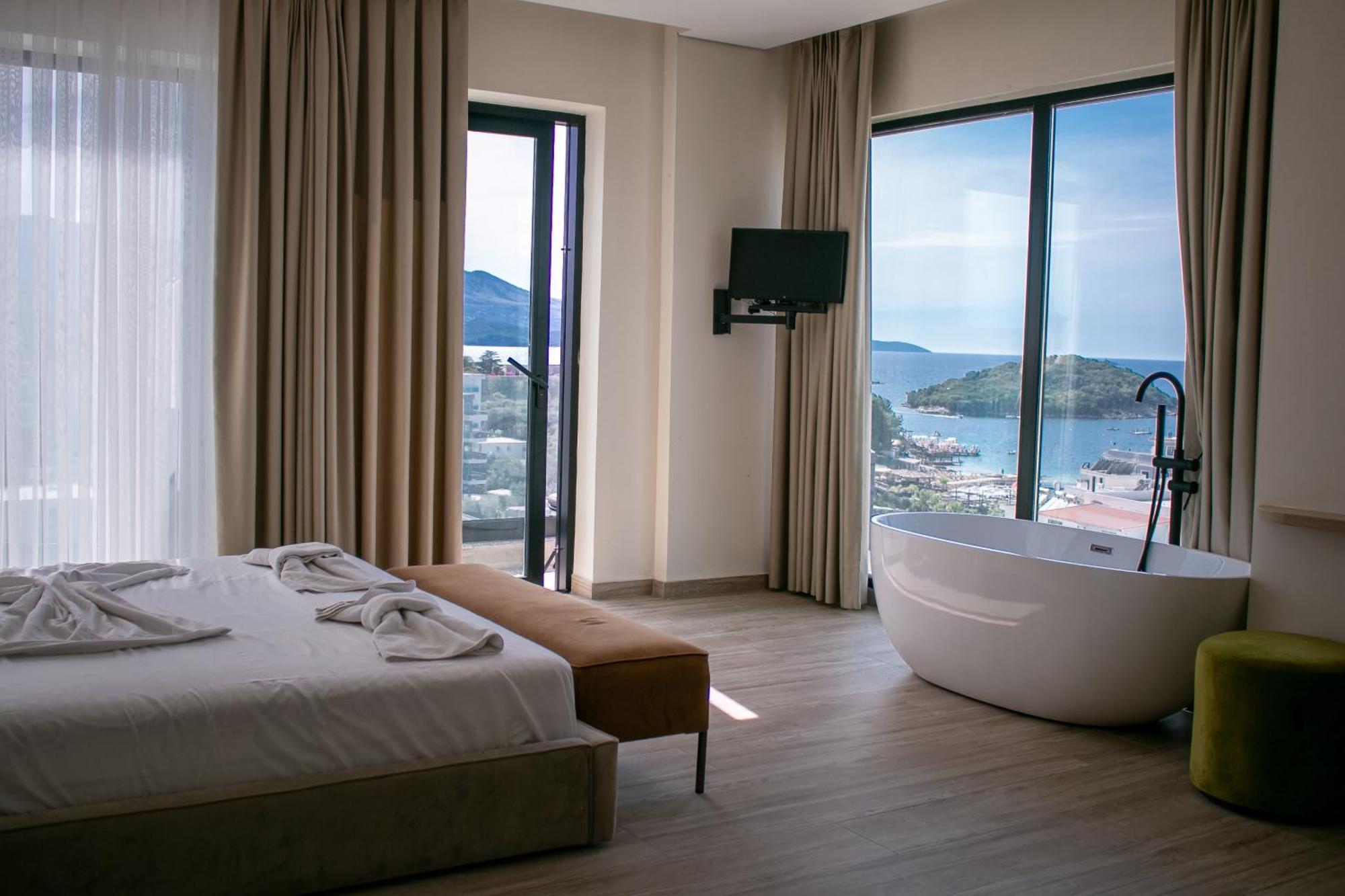 La Luna Hotel Ksamil Ngoại thất bức ảnh