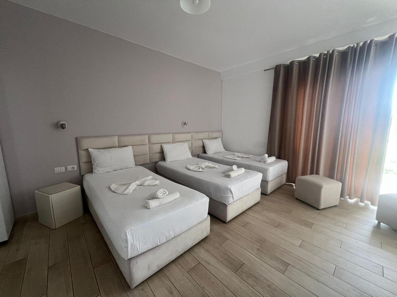 La Luna Hotel Ksamil Ngoại thất bức ảnh