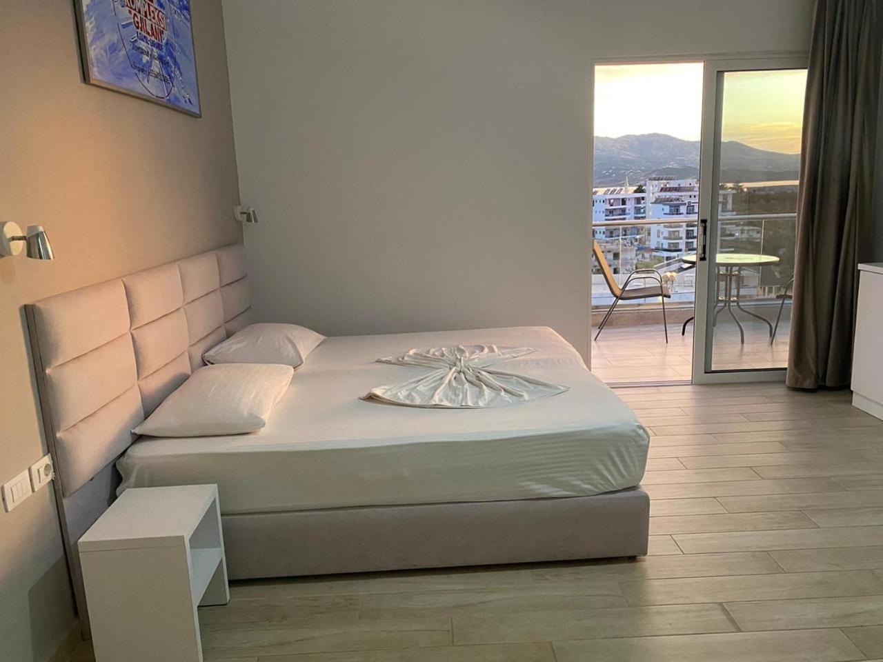 La Luna Hotel Ksamil Ngoại thất bức ảnh