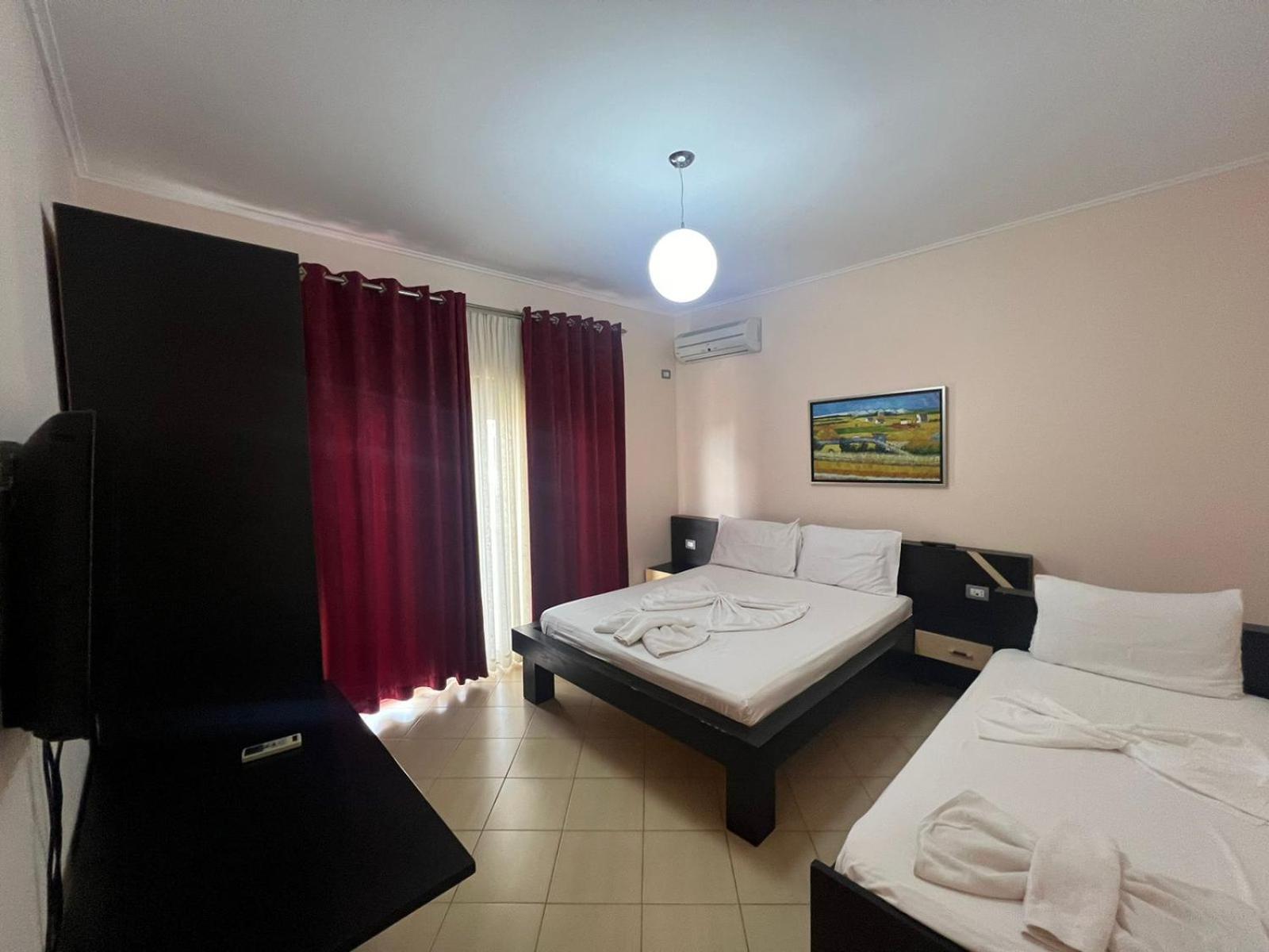 La Luna Hotel Ksamil Ngoại thất bức ảnh