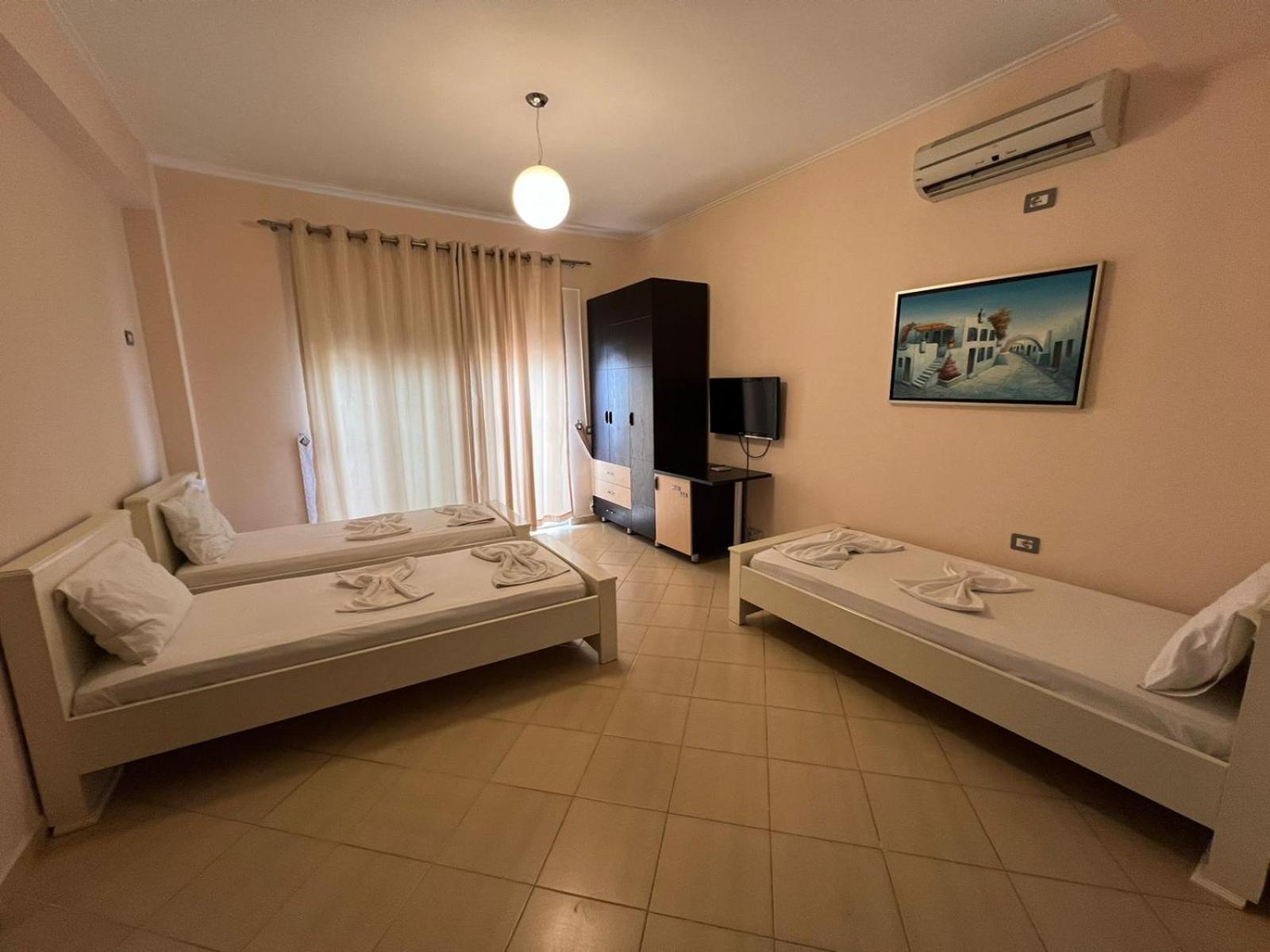 La Luna Hotel Ksamil Ngoại thất bức ảnh